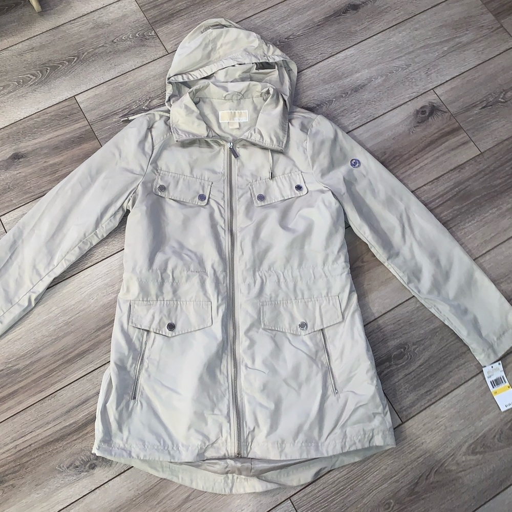 Michael Kors NWT rain jacket size medium